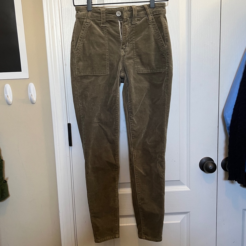 american eagle skinny green corduroy pants